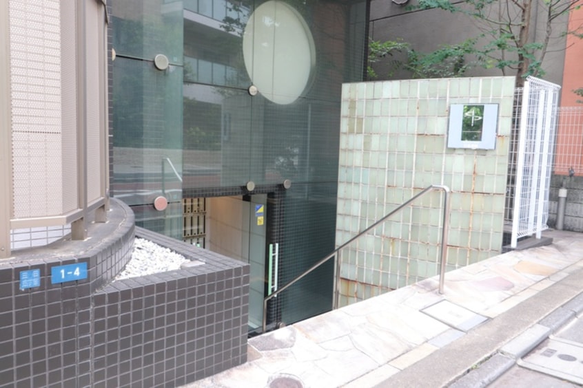 エントランス部分 ｴｽｺ-ﾄﾉｳﾞｪﾙ白金高輪（201）