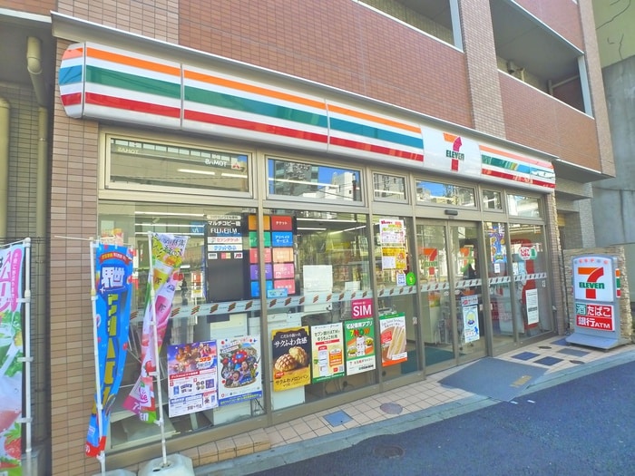 セブンイレブン(コンビニ)まで50m GRANPASEO西日暮里