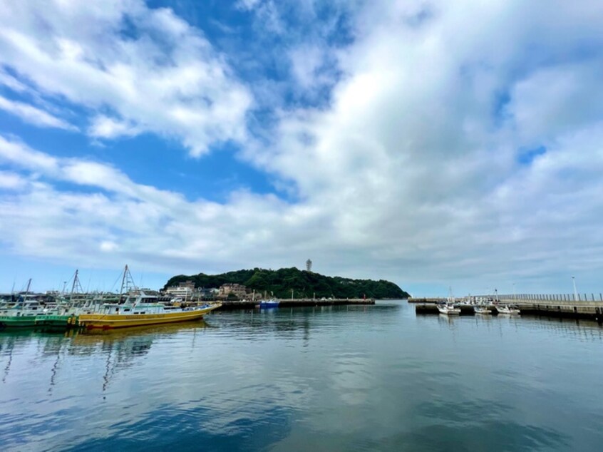 江ノ島(観光案内所)(公園)まで1600m 片瀬海岸３丁目戸建　３号棟