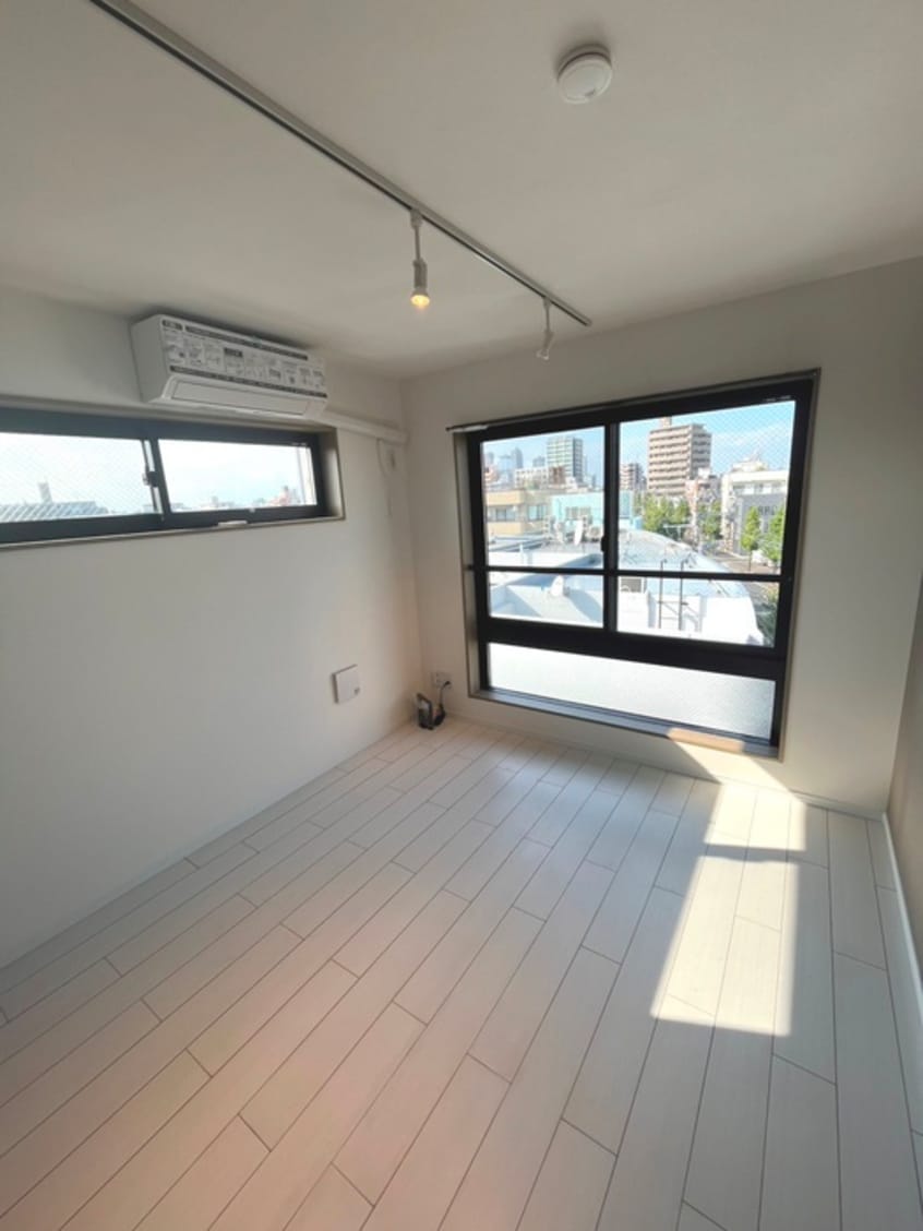 居室 ME　PLACE　上平間