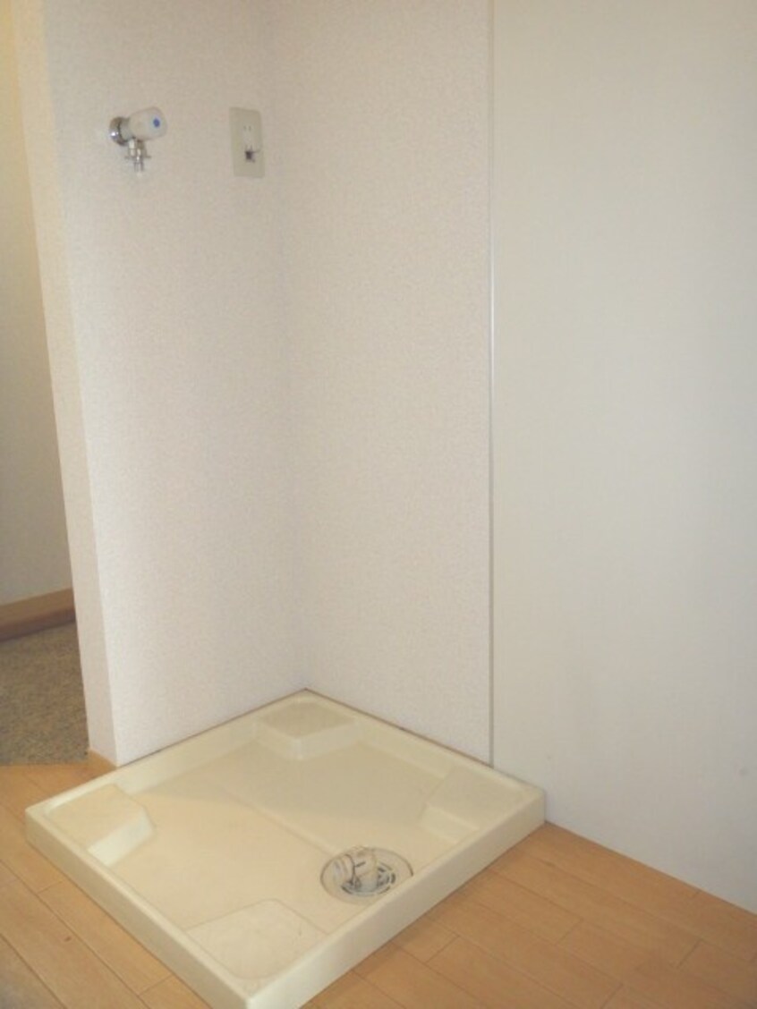 洗濯機置場 ガ－デンヒルズ