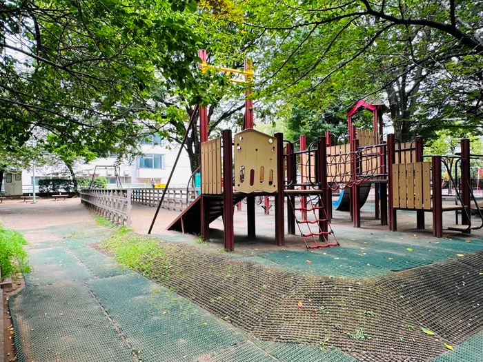 笄公園(公園)まで250m フリ－ディオ西麻布（８０６）