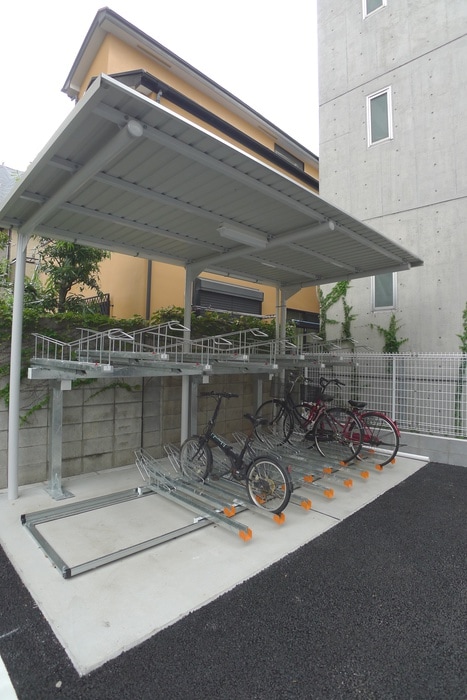 駐輪場 ＧＲＡＮＤ　ＣＨＡＲＩＯＴ