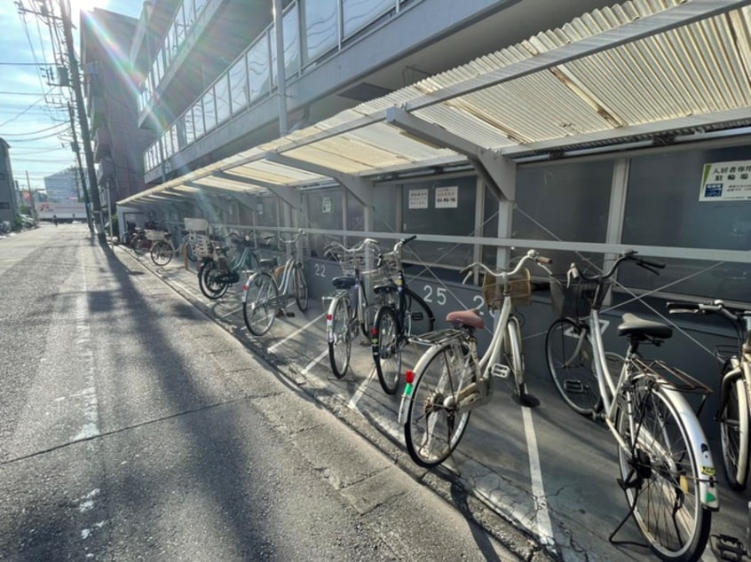 駐輪場 Patio中島