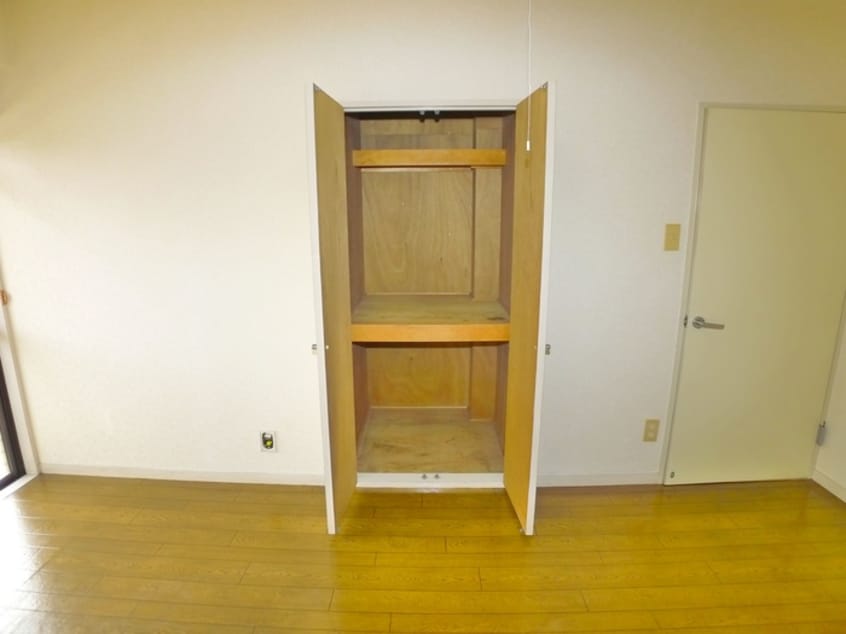 収納 アビタシオン萩原