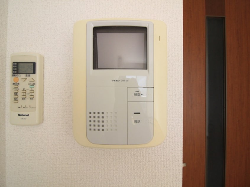 居室 アズーリ蓮根