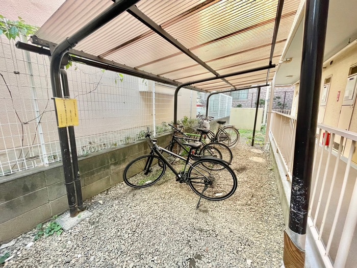 駐輪場 ハイムナカザワ