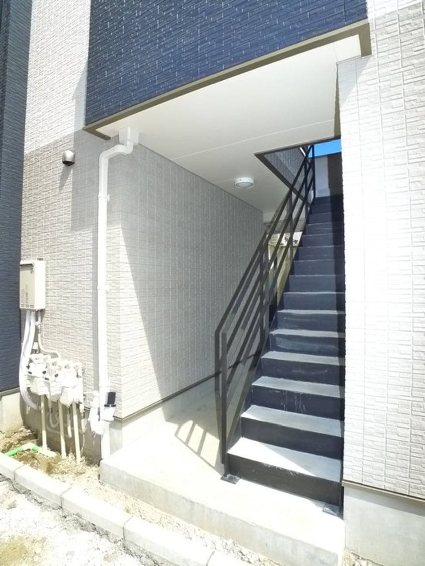 エントランス部分 ラピスラズリ松戸