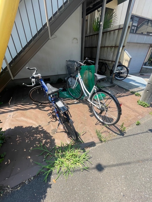 駐輪場 メゾンアイ