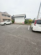 駐車場 パルファムローズ