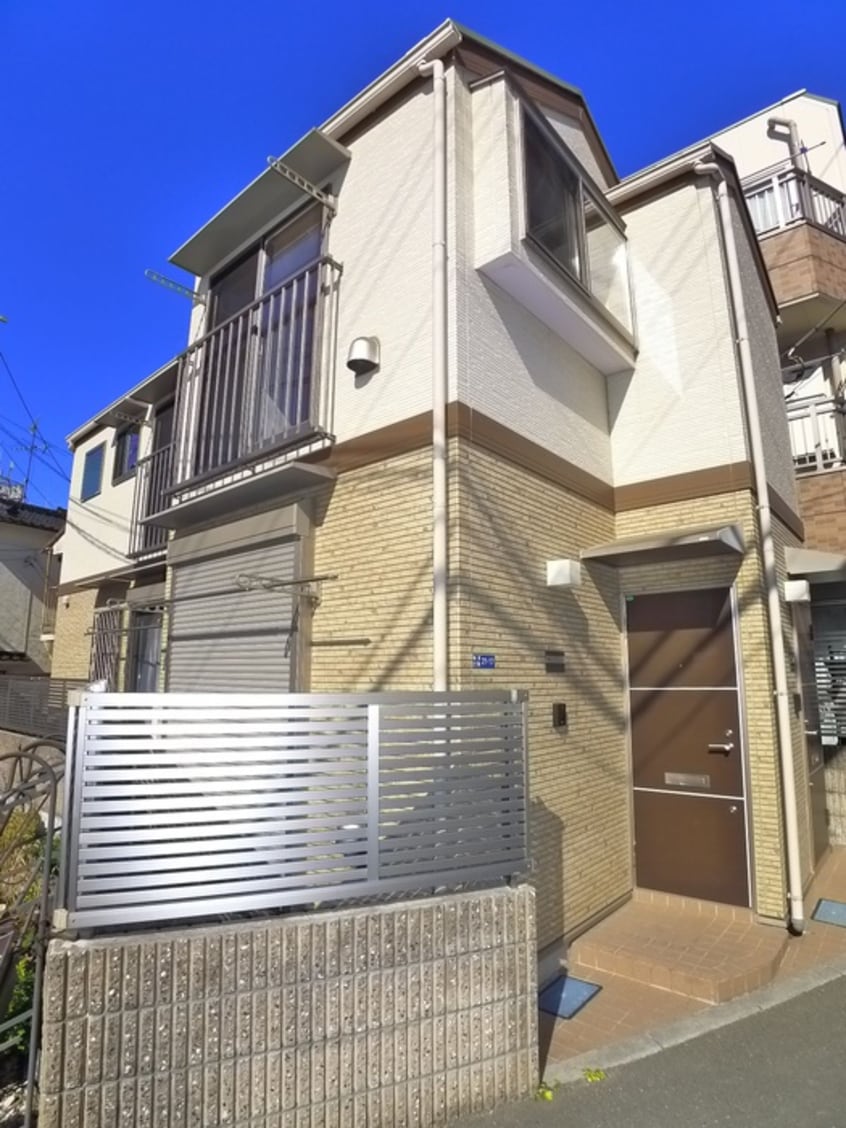 エントランス部分 メゾンＢ・Ｉ市川