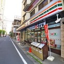 セブンイレブン(コンビニ)まで377m メゾンＢ・Ｉ市川