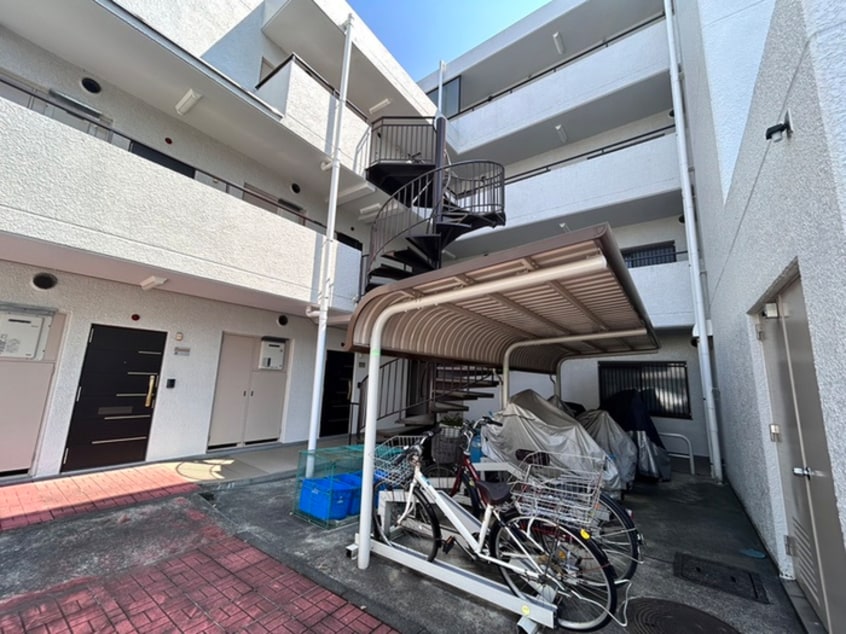 駐輪場 ヒルトップ鷺沼（２０５）