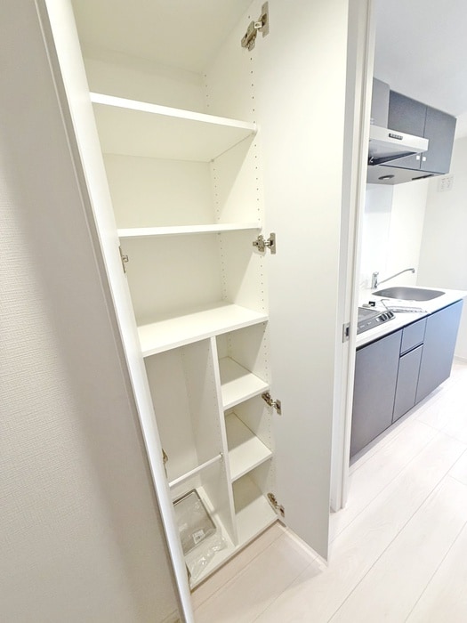 収納 Alivis本八幡