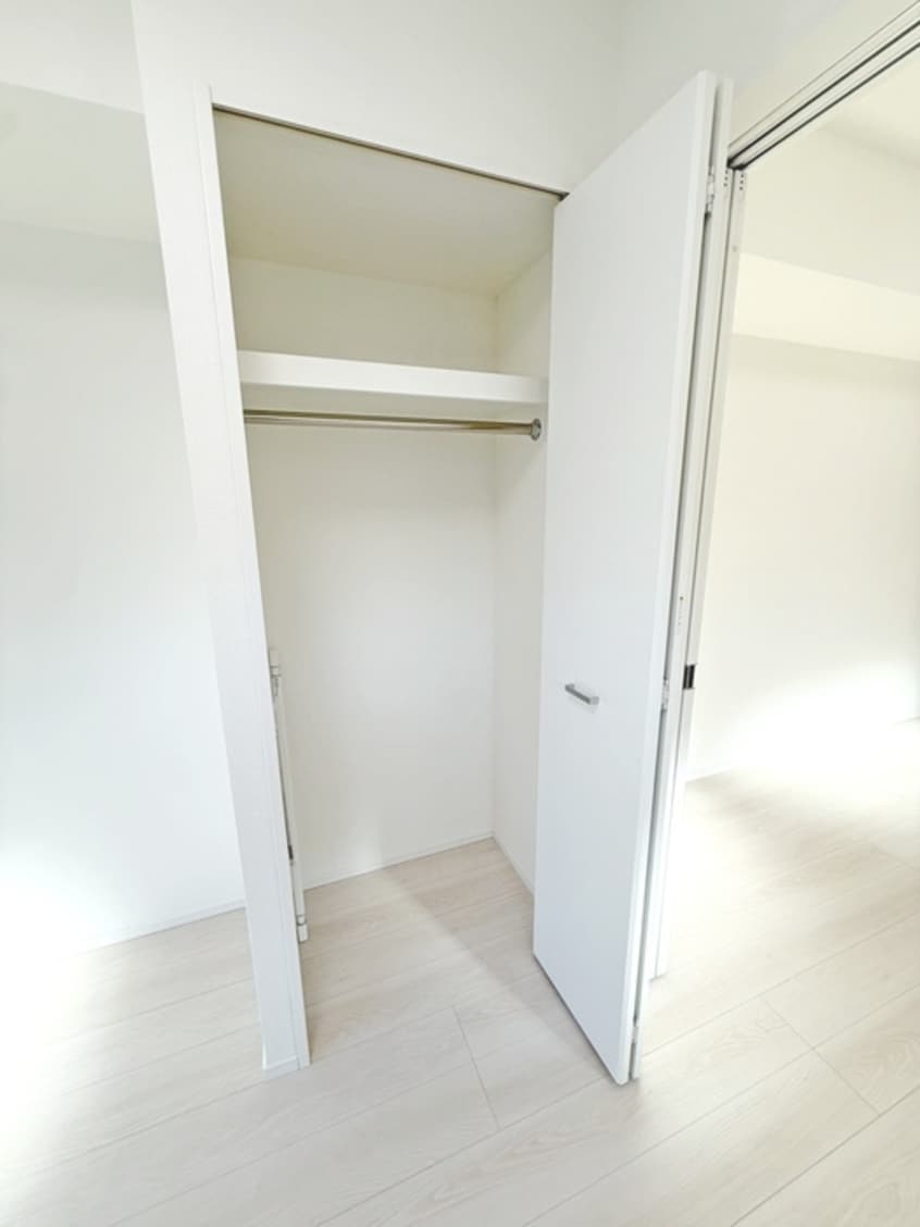 収納 Alivis本八幡