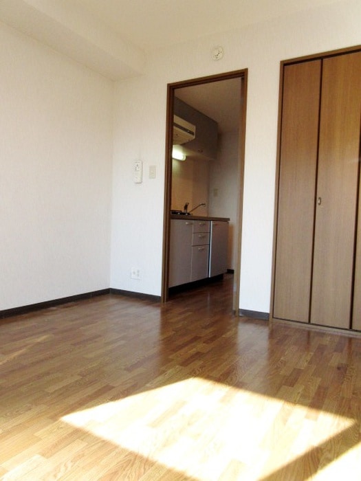 内観写真 シャドーウィング洗足池