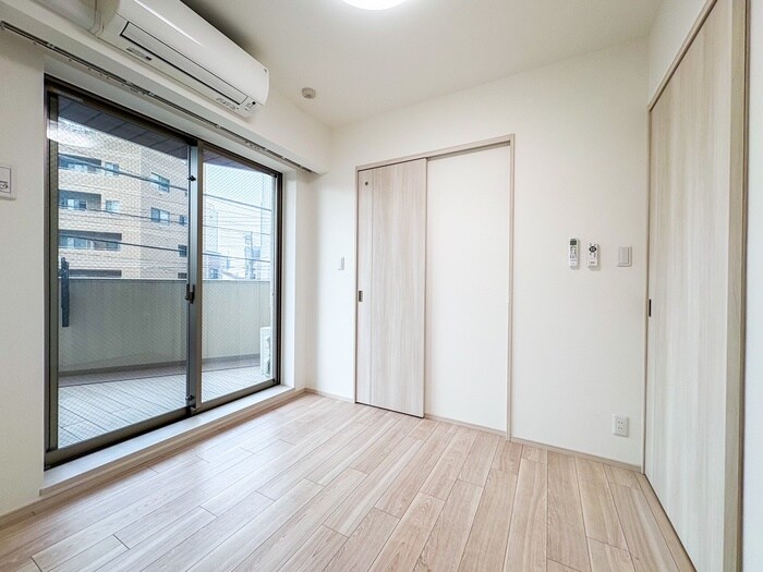 居室 スプランディッド西日暮里