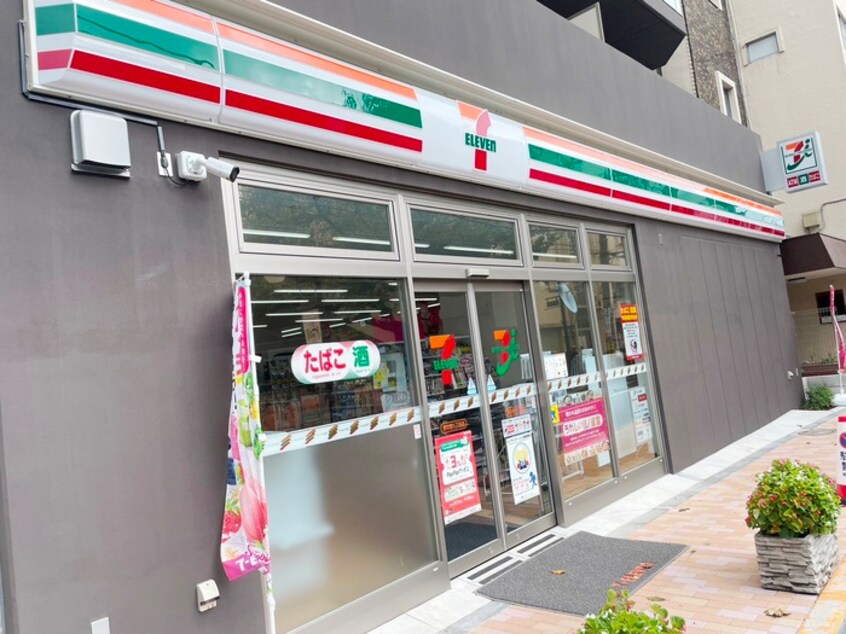 セブンイレブン(コンビニ)まで0m フローレス東中野