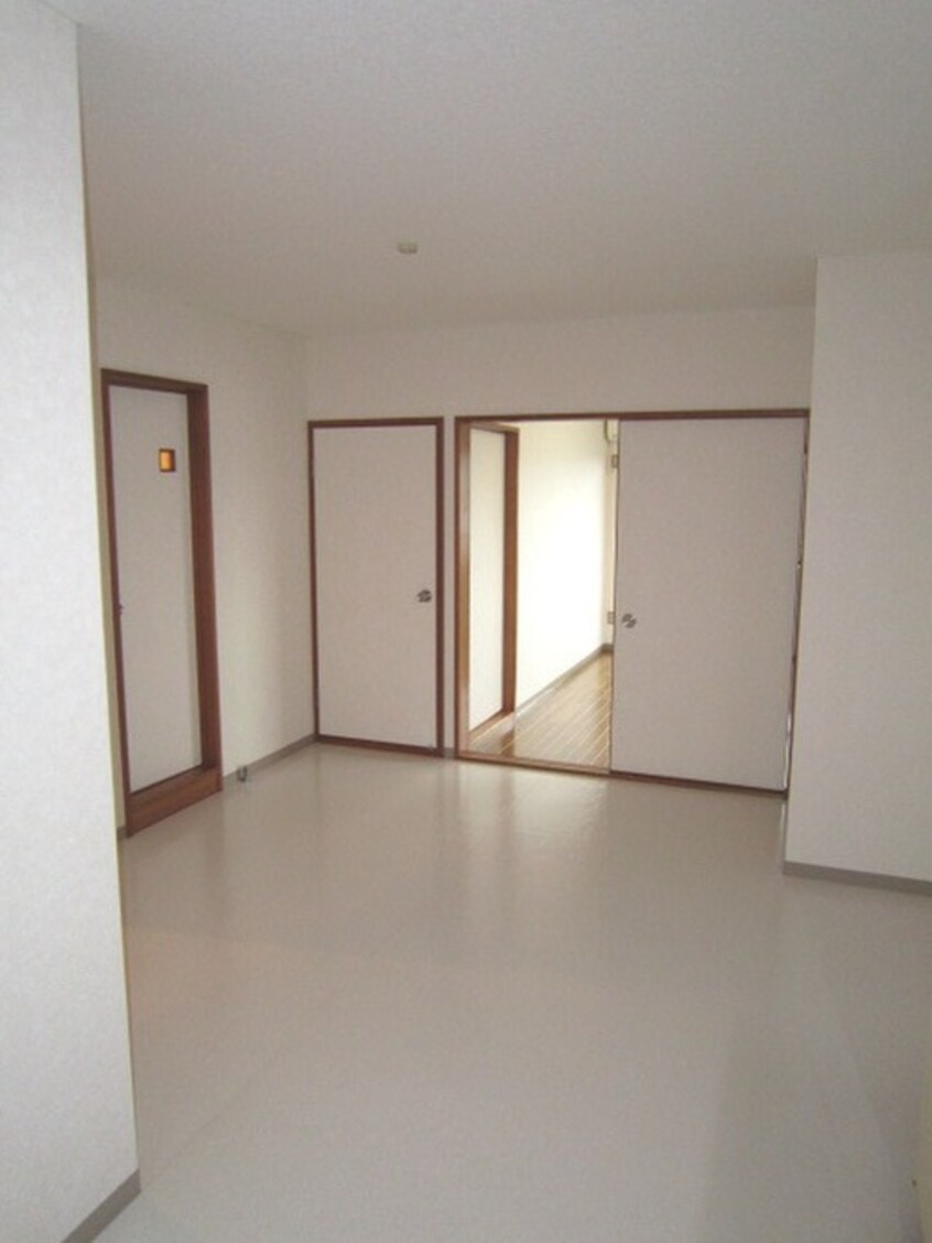 居室 メゾン沖田