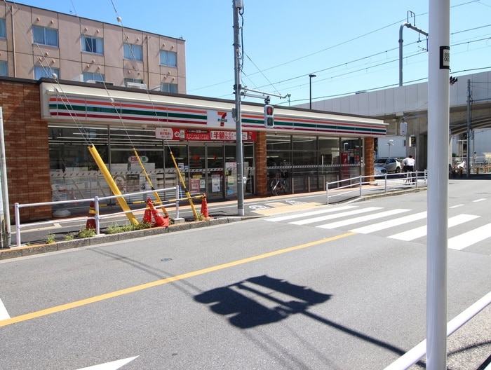 セブンイレブン境１丁目店(コンビニ)まで450m KDXレジデンス武蔵境Ⅱ