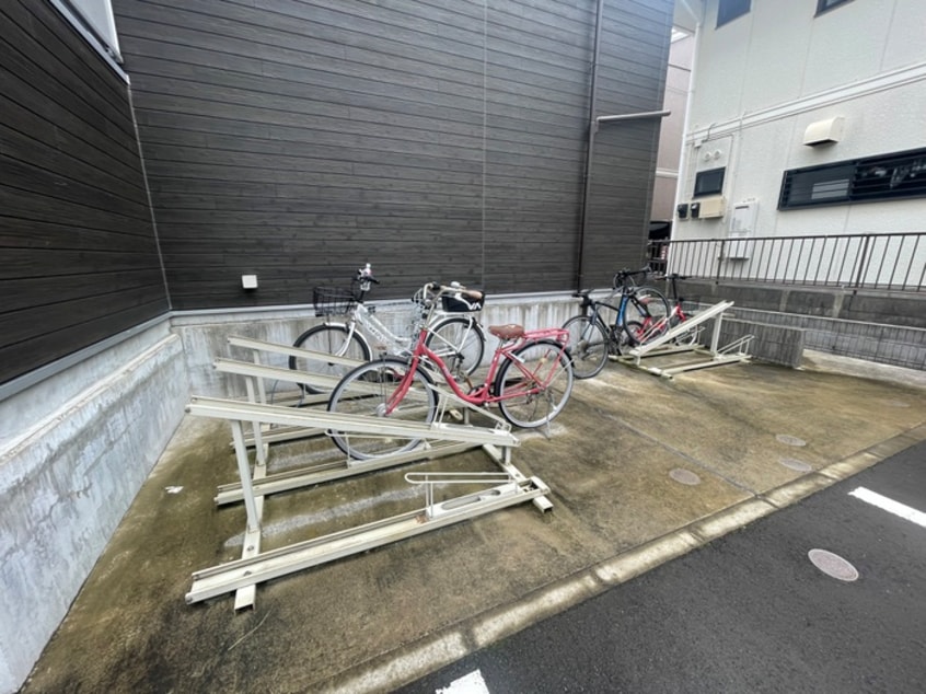 駐輪場 リブリ・藤沢川名