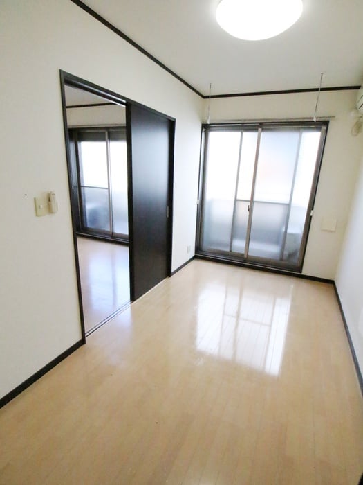 居室 アムールむつみⅡ