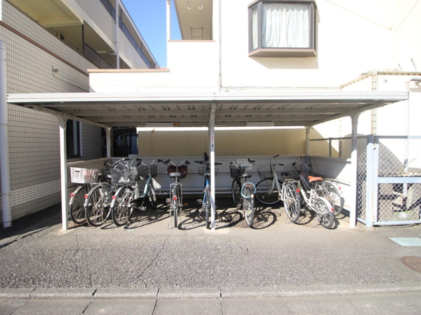 駐輪場 ドルチェ久米川