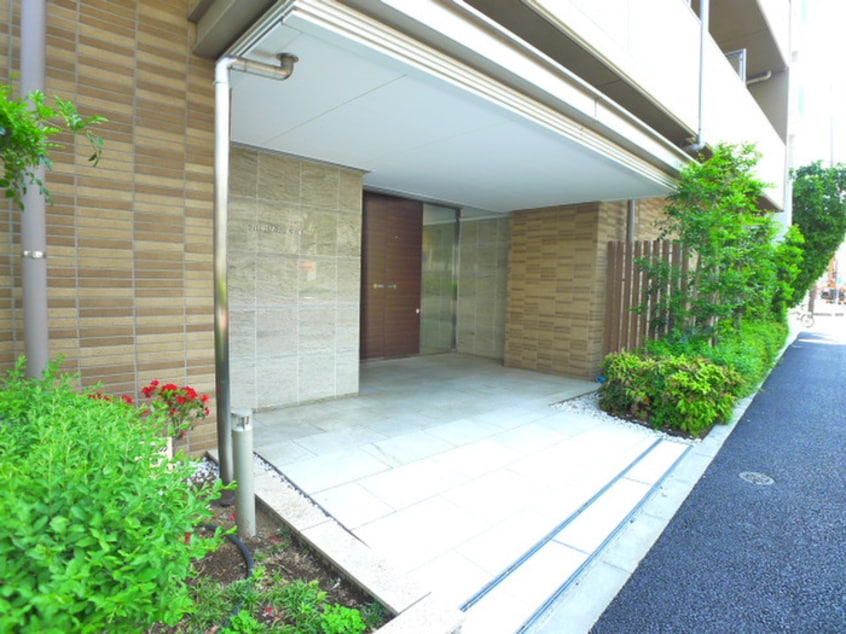 エントランス部分 ﾌﾟﾗｲﾑﾒｿﾞﾝ早稲田