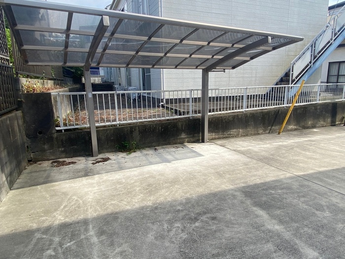 駐輪場 グランドヒル中山