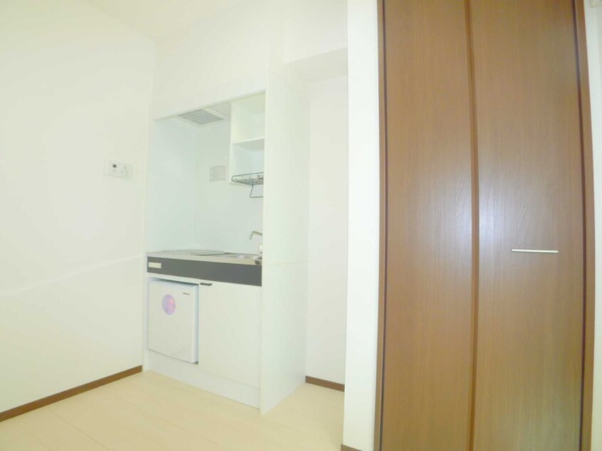 居室 ＲＯＳＳＯ高柳