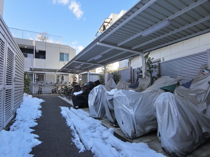 駐輪場 ティーズガーデン高円寺