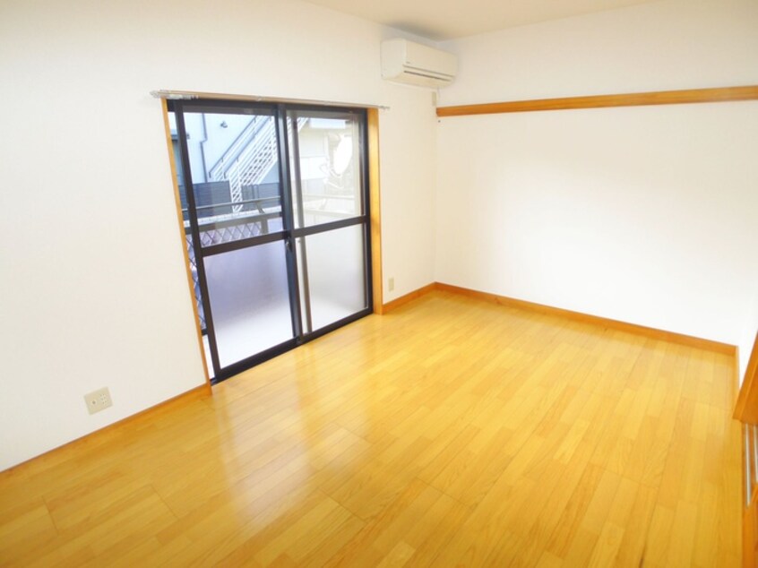 居室 中央コータース二番館