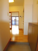 玄関 中央コータース二番館