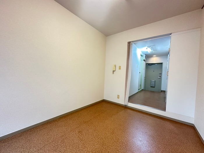 居室 スカイコ－ト横浜富岡(504)