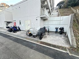 バイク置き場