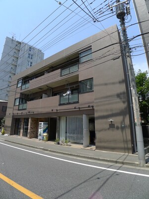 エム　ステージ