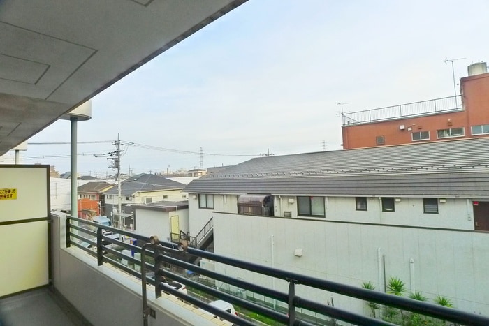 室内からの展望 花由館