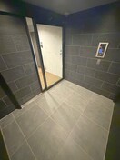 エントランス部分 レオーネ早稲田