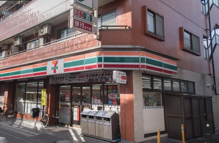 セブンイレブン三宿１丁目店(コンビニ)まで50m ゼニーヴ三宿