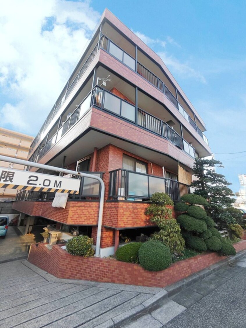 エントランス部分 グリーンセピア