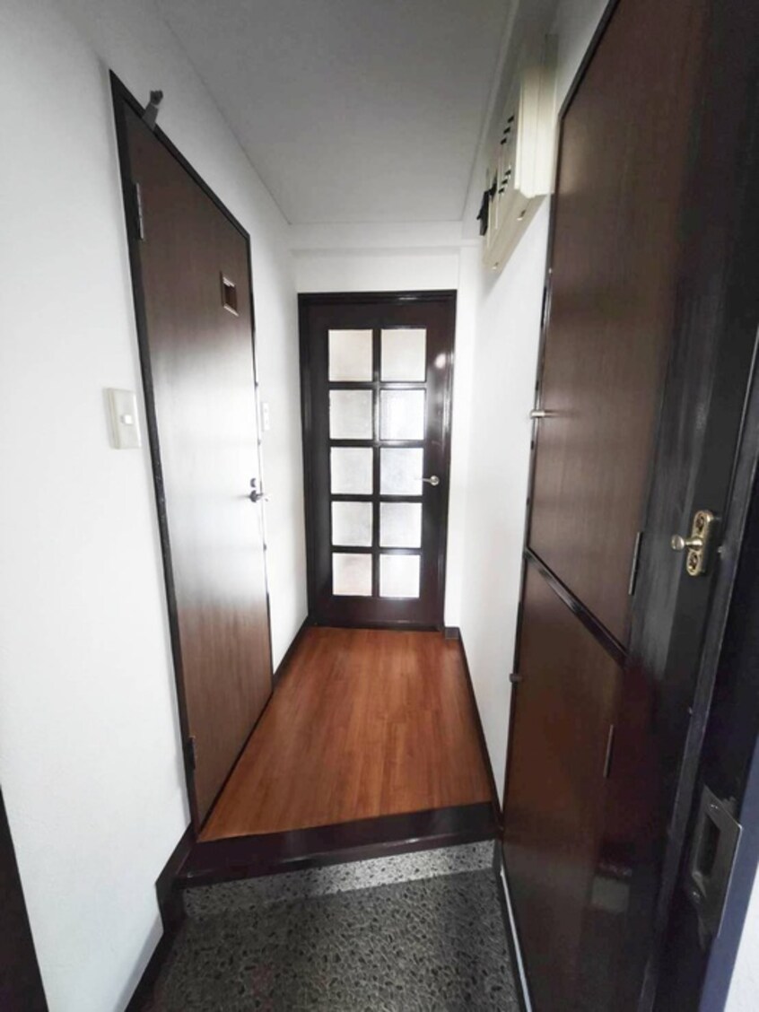 玄関 グリーンセピア