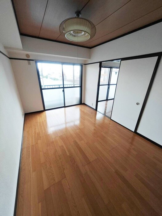 居室 グリーンセピア