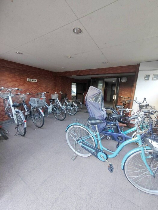 駐輪場 グリーンセピア