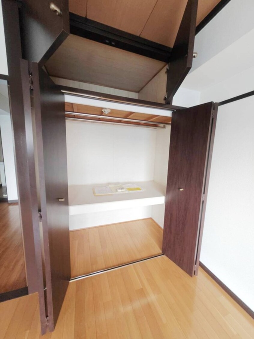 収納 グリーンセピア