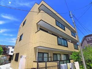 シャリテ