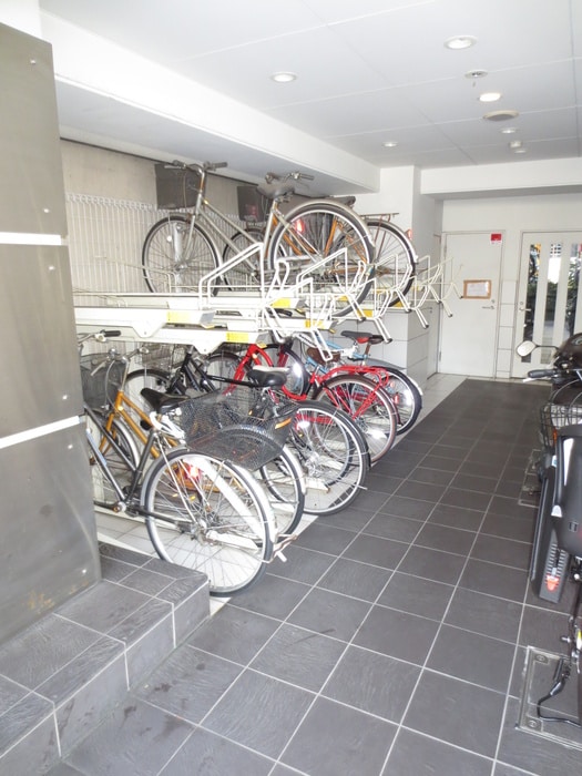 駐輪場 クオ－レ西五反田