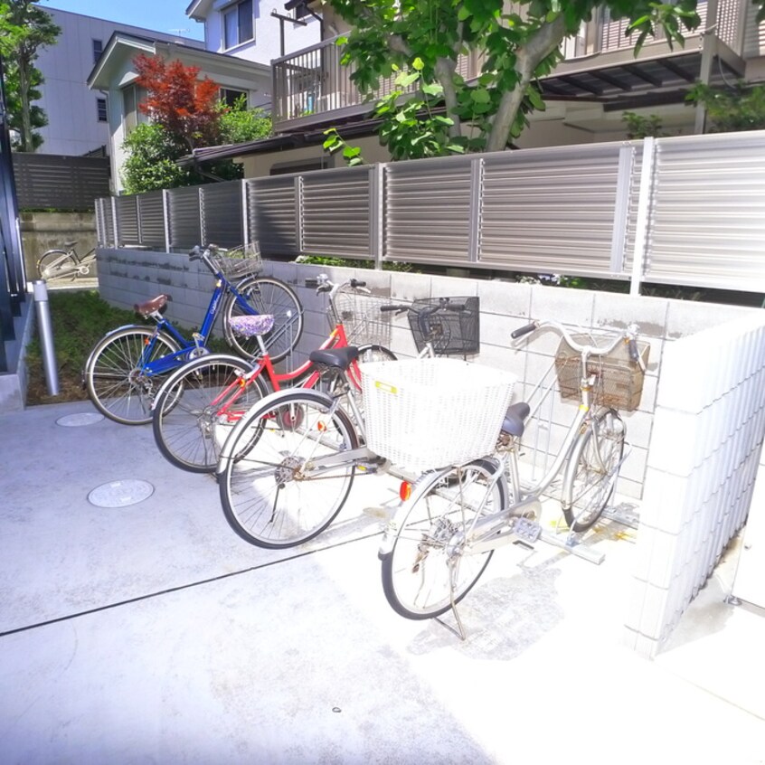 駐輪場 Ｒｕｓｃｅｌｌｉａ市川