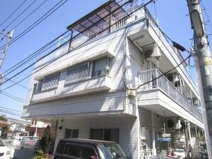 クロ－バ－ハウス