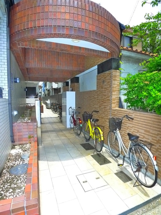 エントランス部分 ロ－ズマンションＡ１