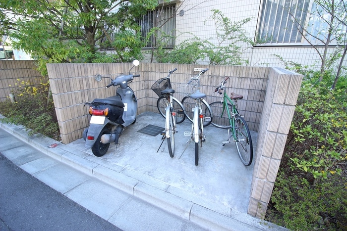 駐輪場 クワトロ　ロマーノ